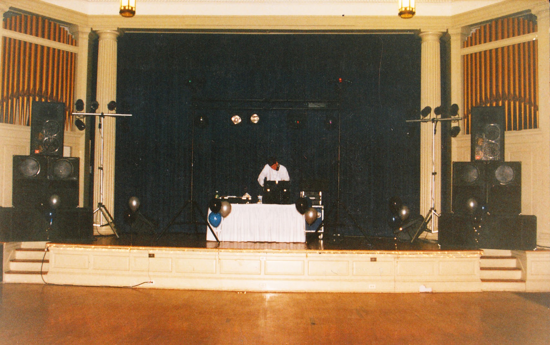The Big Show - DJ setup from the late 90s